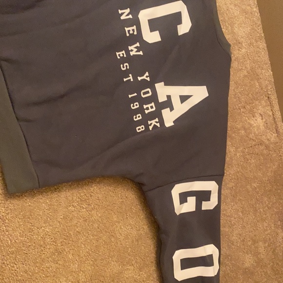 Sweatshirt - Picture 3 of 3